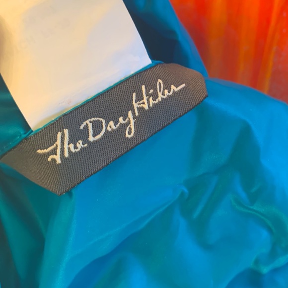 THE DAY HIKER RainCoat - Picture 11 of 12